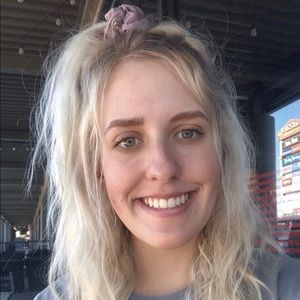 Meet your Posher, Camryn